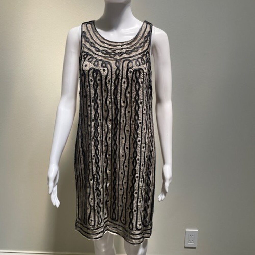 Ali Ro Sleeveless Black Lace Over Beige Silk Cocktail Dress Size 10